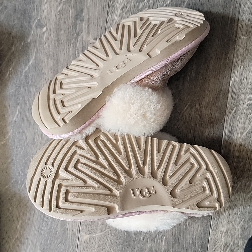 Uggs size 12 - Picture 2 of 2